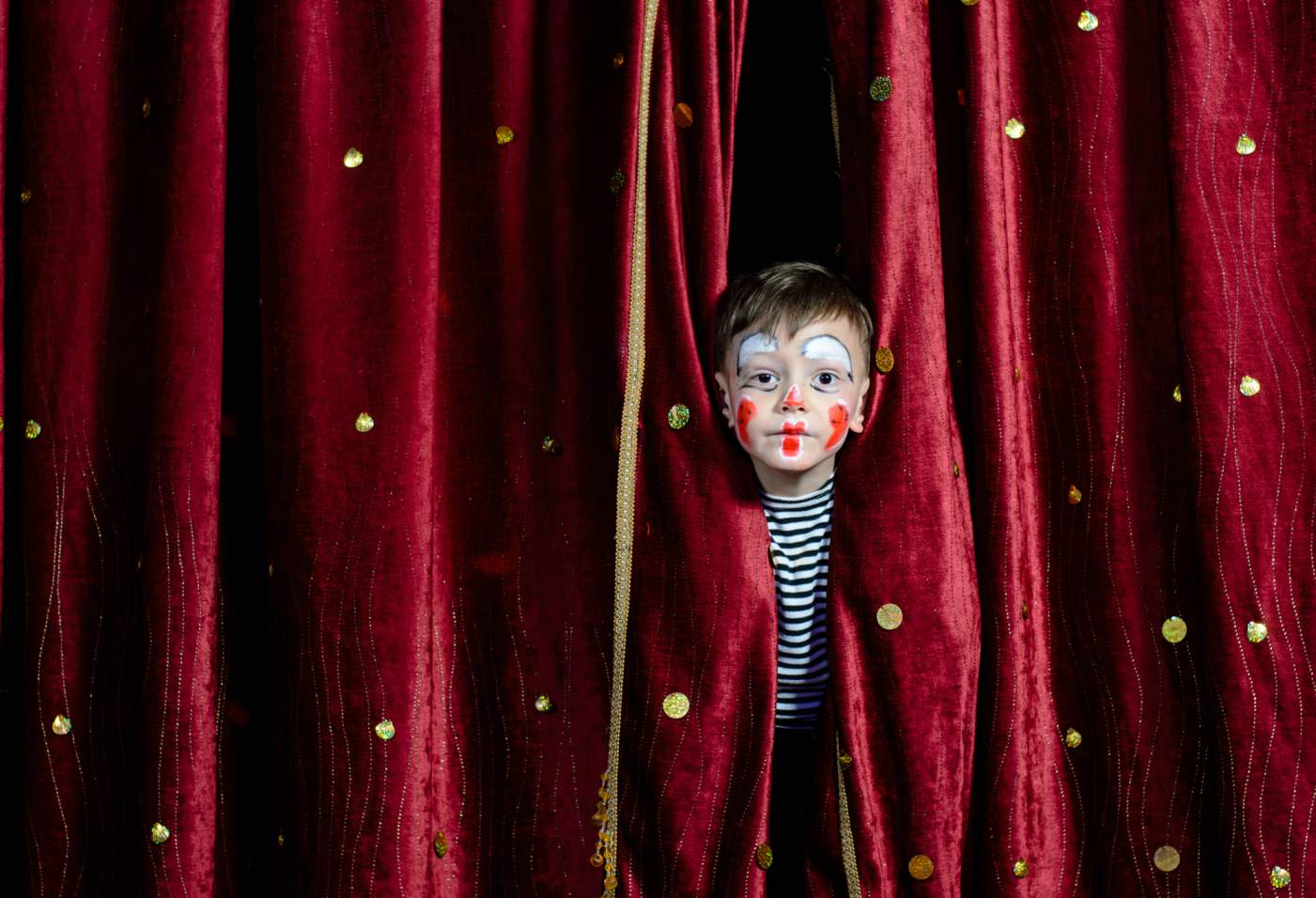 7 Important Ways Theatre Helps Kids Kidzu